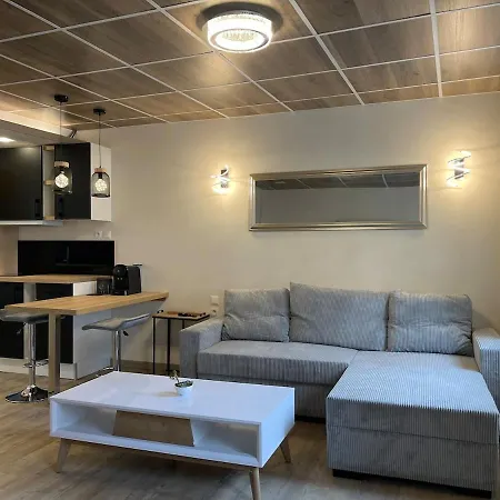 Denis Papin 2 - T2 Meuble Refait A Neuf *